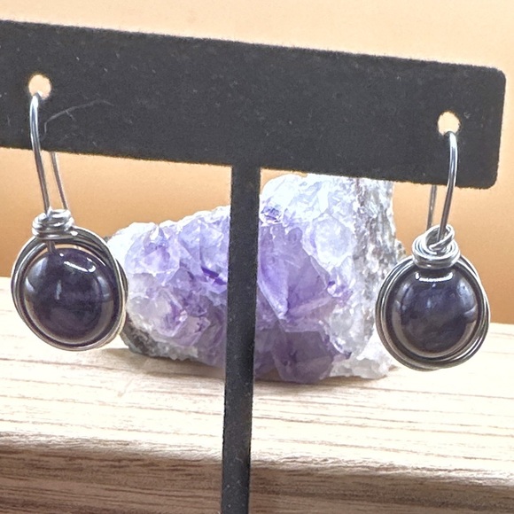 Amethyst drops dangle earrings/February birthstone earrings/crown chakra - Picture 6 of 8